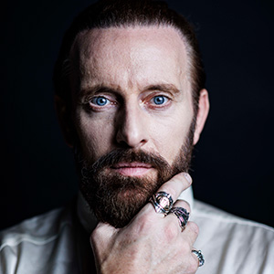 Headshot of Anders Indset