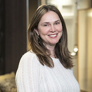 headshot of alison powel