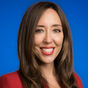 Headshot of Anna Santos
