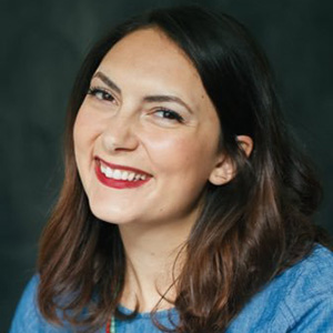 Headshot of Claire de Leon