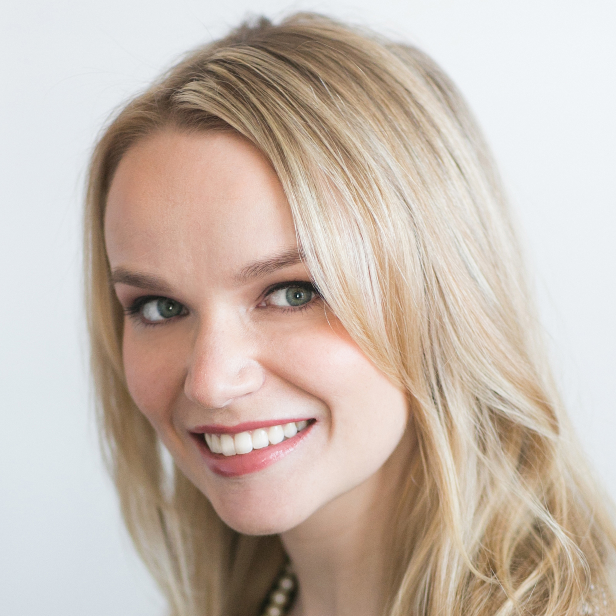 Jennifer_Przybylo_Do_Good_Well_SSIR_headshot