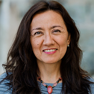 Headshot of Laura Calderon de la Barca