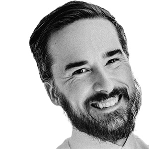 headshot of alexander puutio